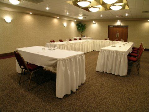 Moberly Inn & Suites Съоръжения снимка